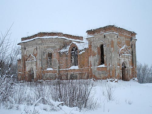 Розвалини церкви в Білоцерківцях