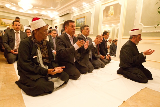 Духовное управление мусульман Украины провело официальный торжественный ужин – ифтар Рамадан