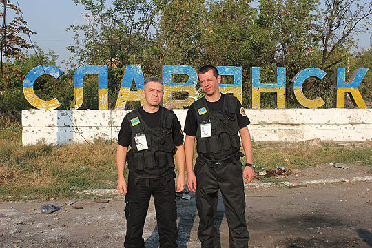 Капелланы и каратели: как США тренируют украинских священников-протестантов ArticleImages_58613_slav