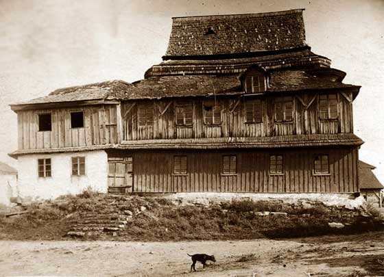 Синагога в Лянцкоруні. За часів Франка вона була ще новенькою. Фото П. Жолтовського. 1930 г.
