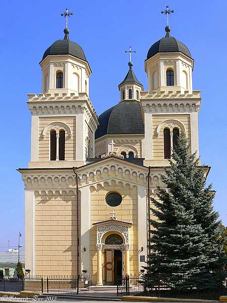 Храм св. Параскеви