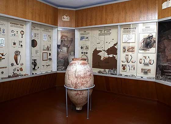 Піфос в краєзнавчому музеї Артеку.
