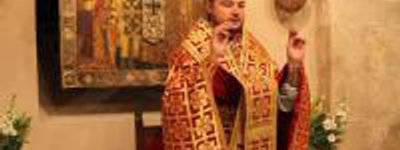 Священнослужители УПЦ (МП) помолились за Украину у гробницы святого Николая