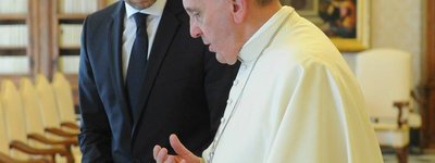 Папа Франциск пообещал Арсению Яценюку молиться о мире в Украине
