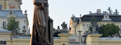 Во Львове уже установили памятник Митрополиту Андрею Шептицкому