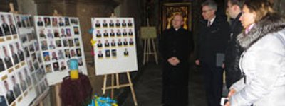 US ambassador to Ukraine honored heroes in a garrison church of UOC-KP