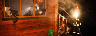 В УПЦ МП стверджують, що мають відеодоказ, як зловмисник підпалив недільну школу в Одесі