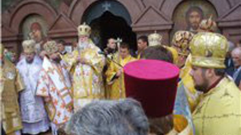 В монастыре на Казацких Могилах состоялось торжественное ежегодное чествование памяти украинских казаков - фото 1