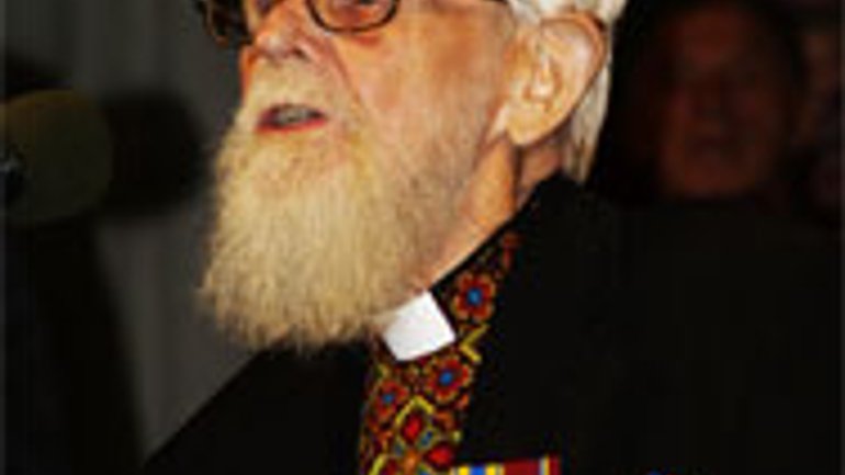 Отець доктор Дмитро Блажейовський у своїх 100 років живе повноцінним духовним і творчим життям - фото 1
