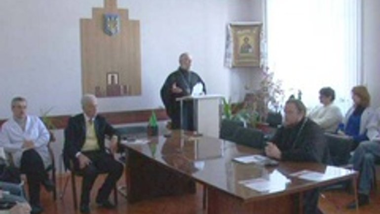 Clergymen and Doctors Hold Conference 'Orthodox Therapy' in Donetsk - фото 1