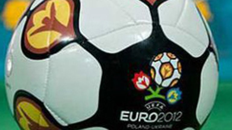 Lviv Archeparchy calls on faithful during Euro 2012 to show foreigners good example - фото 1