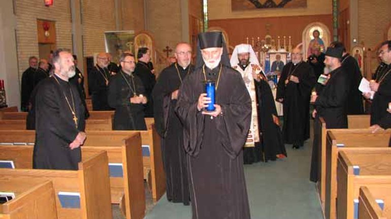 Епископы УГКЦ молились об успехе Синода и дали клятву о соблюдении тайны - фото 1