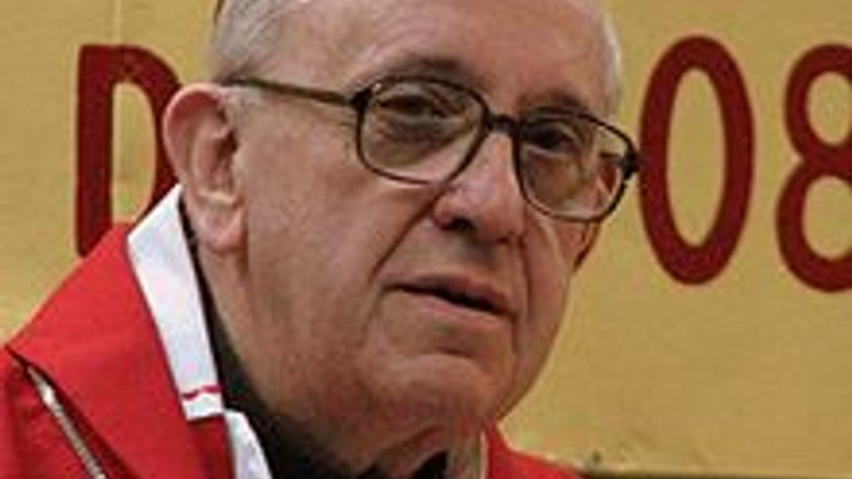 Папа Римский подарил свой кардинальский перстень собору Буэнос-Айреса - фото 1