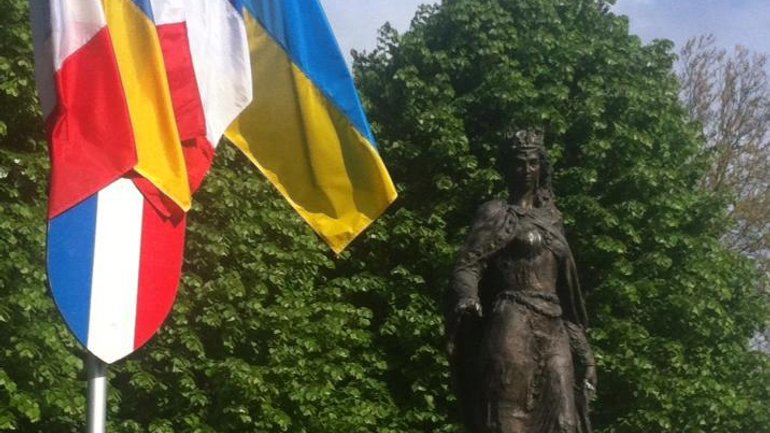 Українці Парижа урочисто відзначили пам’ять Анни Ярославни, королеви Франції - фото 1
