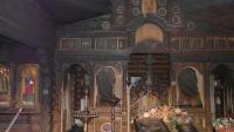 Підпалено храм УПЦ (МП) у Києві на честь Трьох Святителів - фото 1