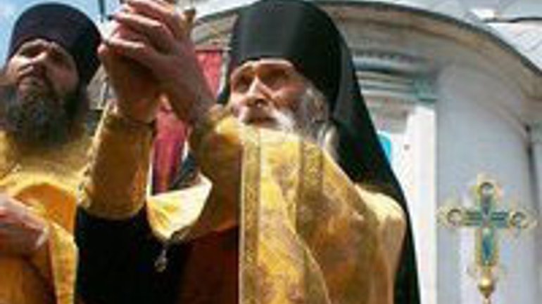 Терористів на бій благословляє духівник Кирила - фото 1