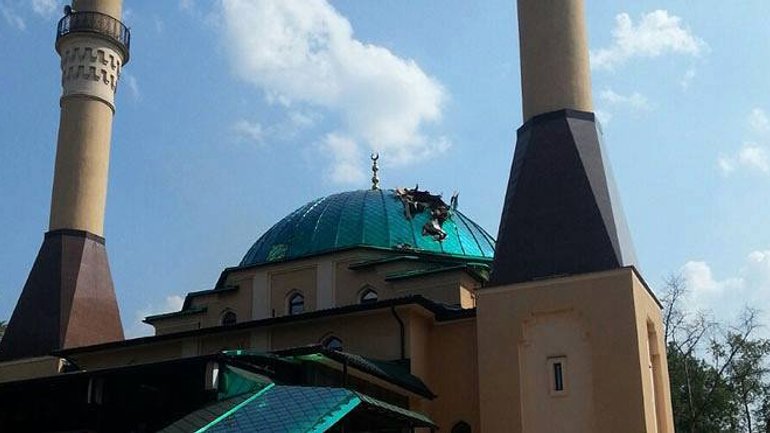 Донецкая Соборная мечеть «Ахать-Джами» получила пробоину в куполе - фото 1