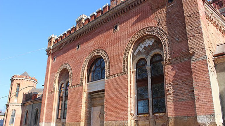 Знаменитую Садгорскую синагогу в Черновцах откроют в этом году - фото 1