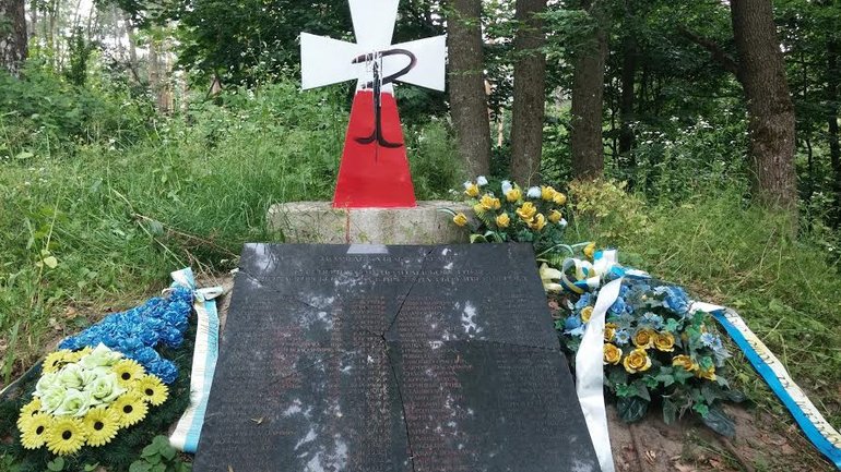 У Польщі проросійські сили знищують українські місця пам’яті з хрестами - фото 1