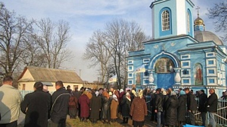 Суд не віддав «спірний» храм Київському Патріархату. Віряни готуються перекривати трасу - фото 1