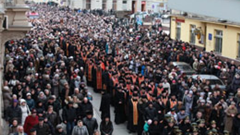 У неділю у Львові пройде велелюдна хресна хода за мир в Україні - фото 1