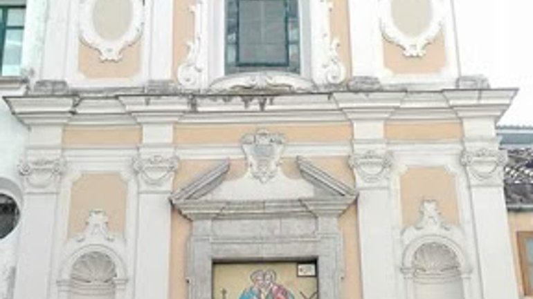 Italians of Salerno give their ancient church to UGCC community - фото 1