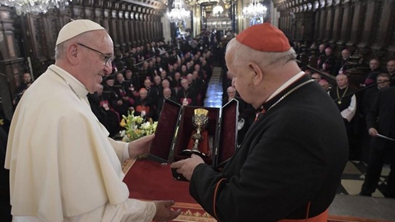 Папа з польськими єпископами говорив про виклики сучасного життя - фото 1