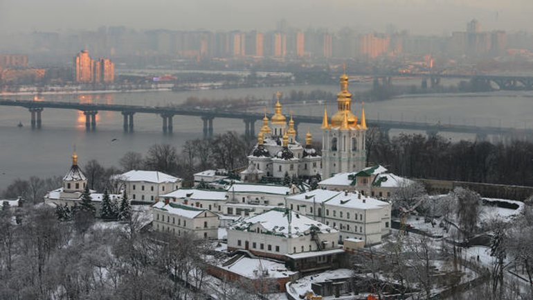Возле Лавры в Киеве будут стройки: киевляне бьют тревогу - фото 1