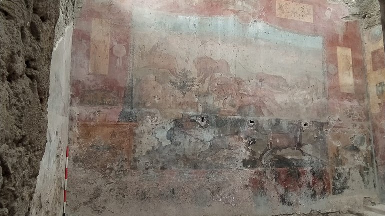 Виявлену у Помпеях унікальну 2000-літню фреску, пов'язану з культом богині Ісіди, відреставрували - фото 1