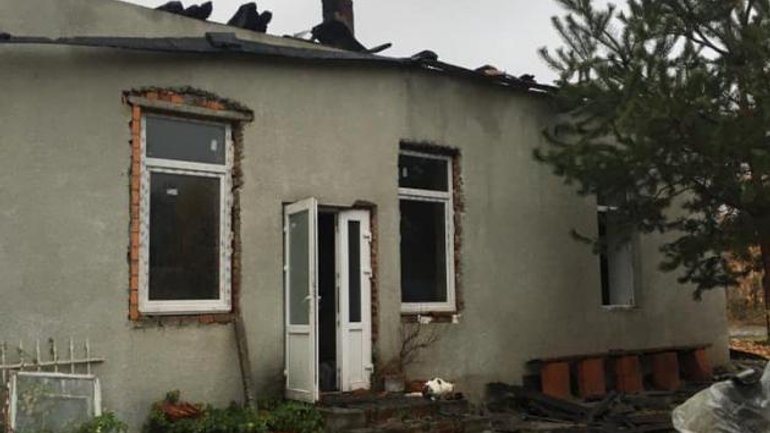 В Закарпатье сгорел дом священника УПЦ МП - фото 1
