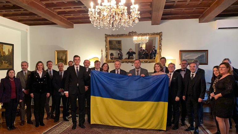 Послы ЕС собрались, чтобы обсудить мероприятия по поддержке Украины (18.03) - фото 1