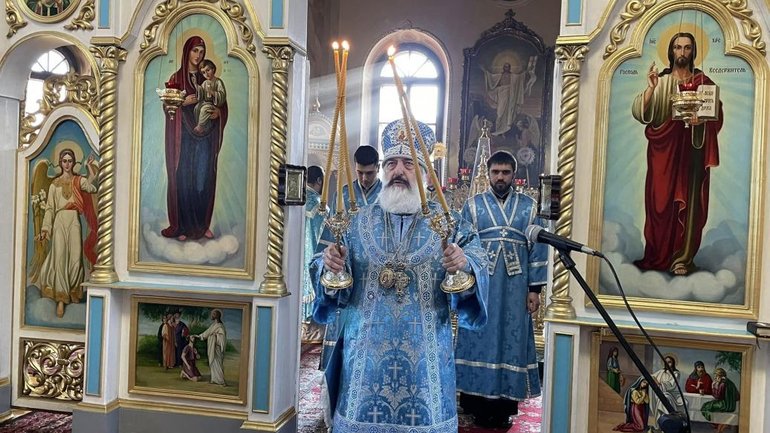 Синод УПЦ МП уволил Хмельницкого митрополита, который передал ключи от собора представителям ПЦУ - фото 1