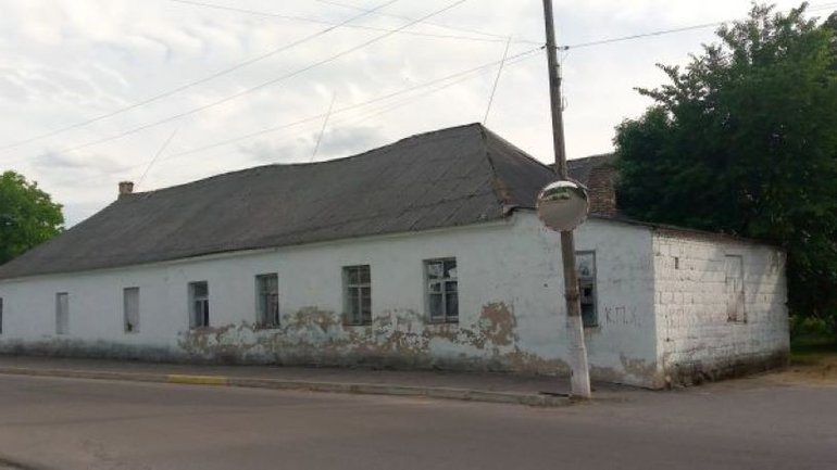 У Млинові демонтували стару синагогу - фото 1