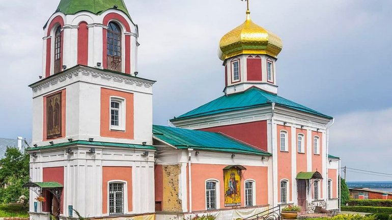 На Київщині громаді повернули церкву, яку рейдерськи привласнила УПЦ МП - фото 1