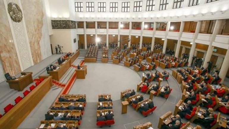 В Беларуси приняли законопроект о запрете религиозным организациям заниматься политикой - фото 1