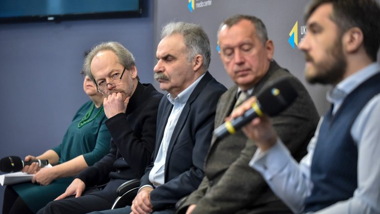 В Українському кризовому медіа-центрі обговорили ситуацію у сфері релігії в Україні в умовах повномасштабної війни - фото 1