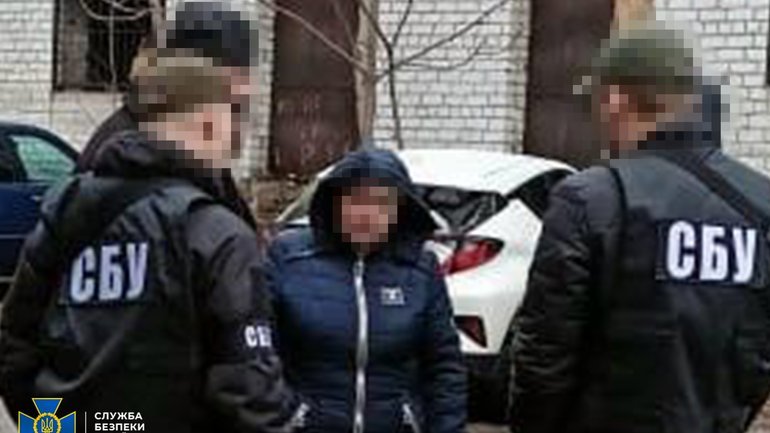 Кримінальну справу на жінку священика УПЦ МП, яка героїзувала звірства росіян, передали до суду - фото 1