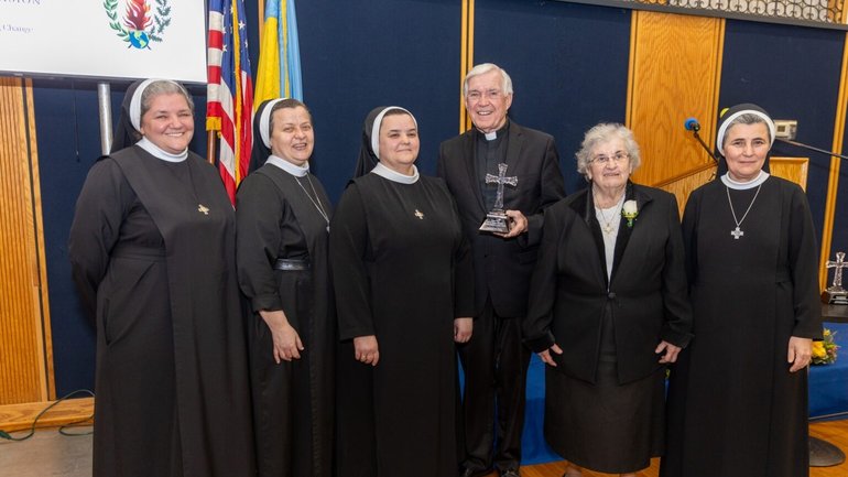 Сестри Чину святого Василія Великого УГКЦ отримали нагороду «Lumen Christi» - фото 1