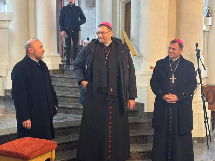 Папський нунцій відвідав катедральний собор УГКЦ у Харкові - фото 127263