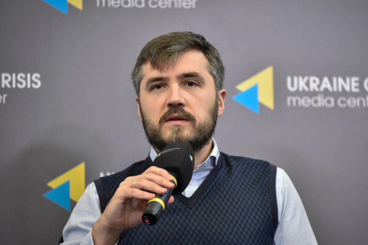 В Українському кризовому медіа-центрі обговорили ситуацію у сфері релігії в Україні в умовах повномасштабної війни - фото 128468
