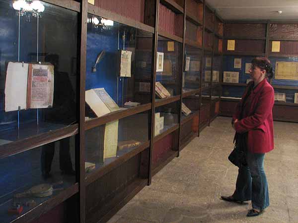 Львовский Музей книги: экспозиции, проблемы, легенды