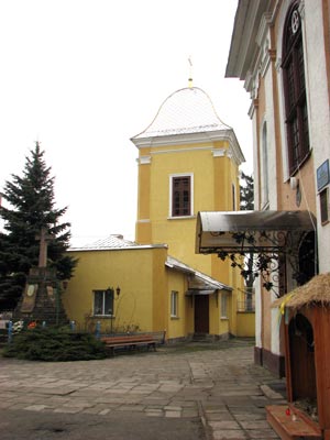 Церква св. Миколая в Теребовлі, дзвіниця