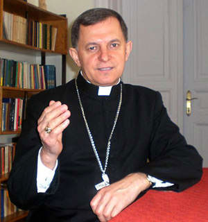 Архиєпископ Мечислав Мокшицький, фото КМЦ