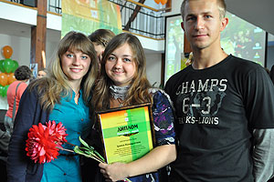 Ірина Кондратюк (в центрі) з колегами