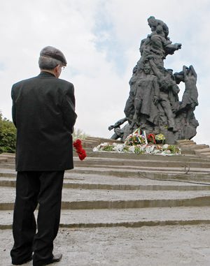 Україна вшанувала пам’ять жертв масових розстрілів