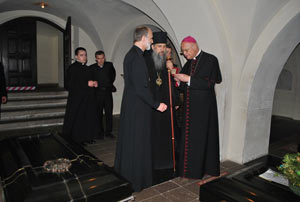 Архиєпископ Челлі в крипті собору св. Юра