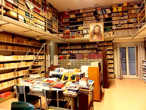Бібліотека у Гроттафераті