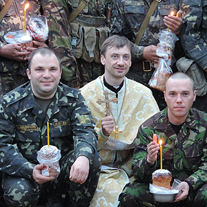 о. Сергий Дмитриев на Пасху в армии