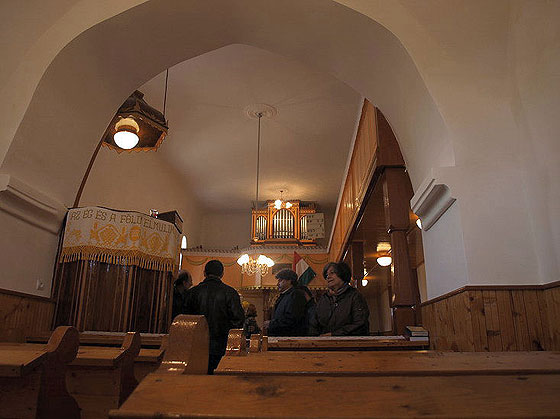 Інтер’єр зміївської церкви: фото http://www.koh7.hu