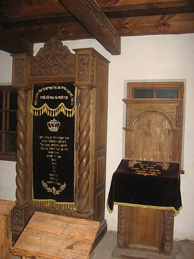 Відтворений арон-га-кодеш синагоги Бешта